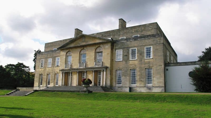 Explore Reigate Hill and Gatton Park