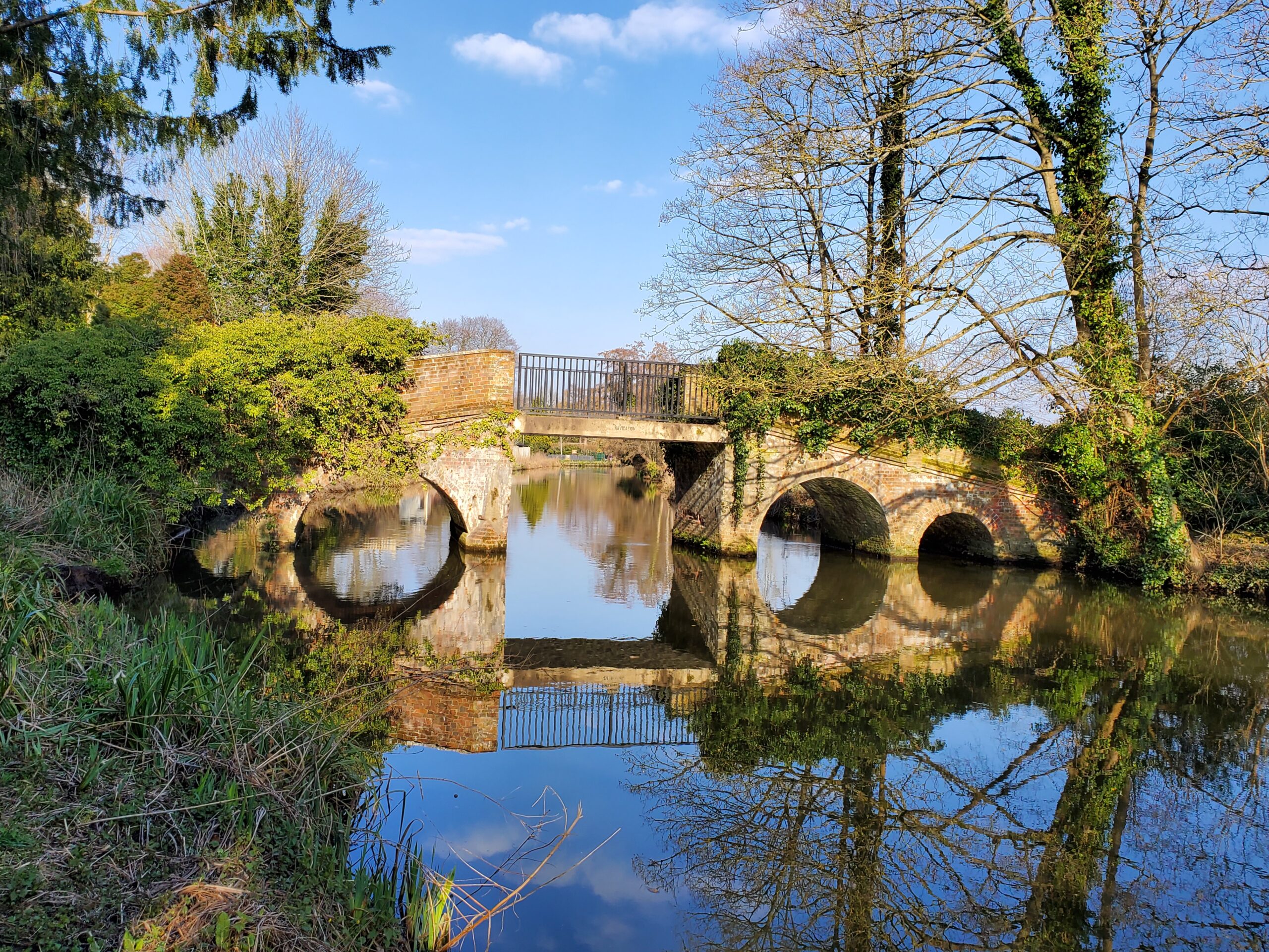 Exploring the river Wey around Godalming