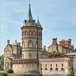 ACMS - REVISING PEVSNER – A new look at the buildings of Surrey